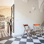 Maison Hotel 3*
