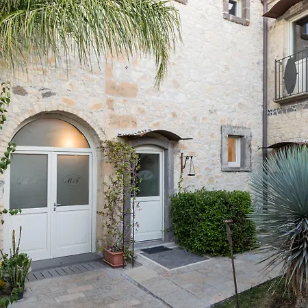 Maison Szálloda Tresnuraghes