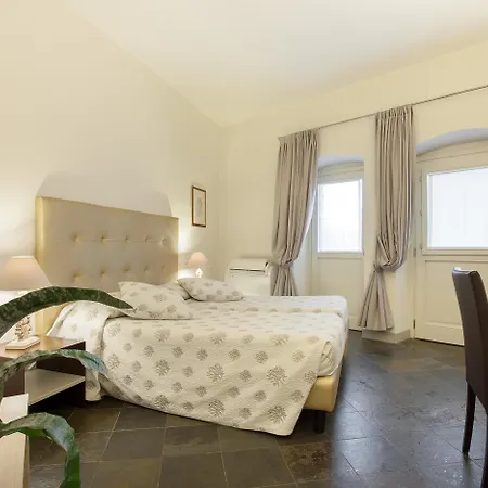 Hotel Maison 3*