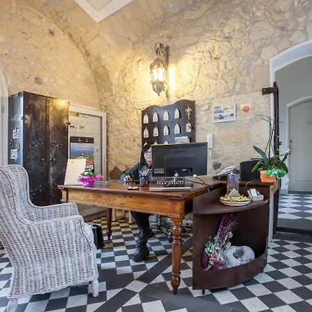 Maison מלון Tresnuraghes