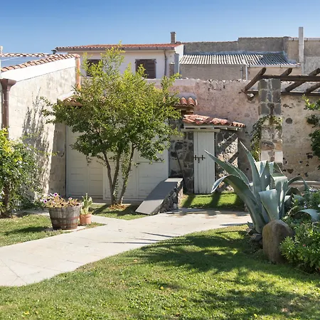 Maison Hotel 3*
